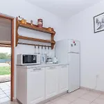 Three-bedroom In Prázdninový dům