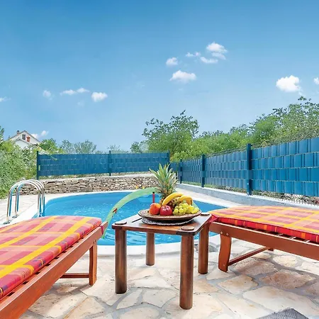 Holiday home Lovely In With Outdoor Swimming Pool