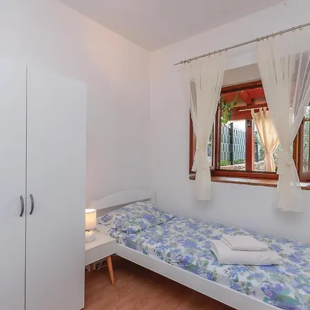 Three-bedroom In * Oklaj