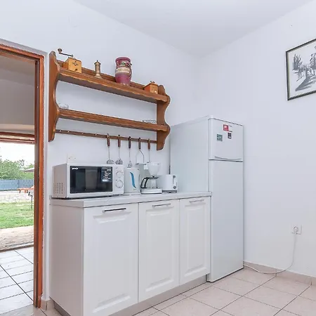 Three-bedroom In Holiday home