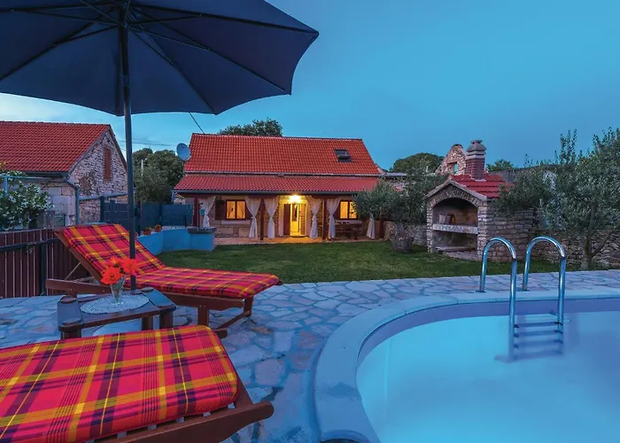 Nyaraló Three-bedroom In Oklaj