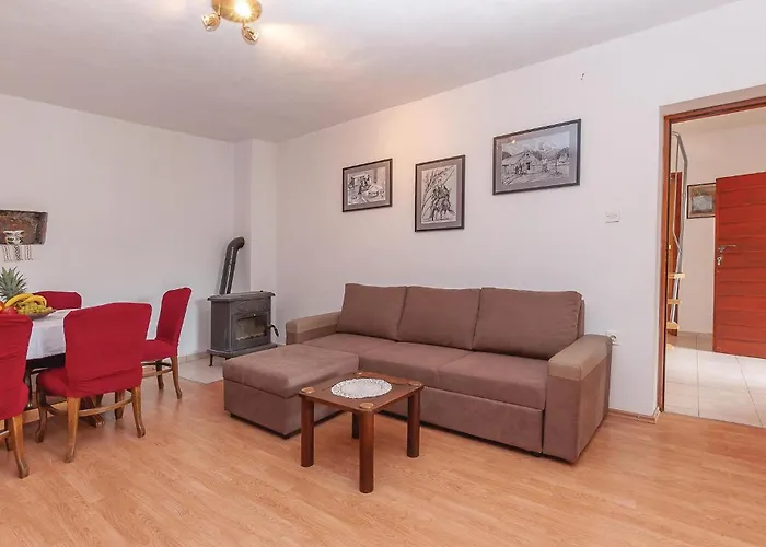 Three-bedroom In Vakantiehuis *